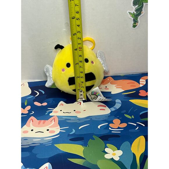 Squishmallows Sunny The Bumble Bee Clip On Keychain Plush Stuffed Toy Doll - Picture 2 of 7